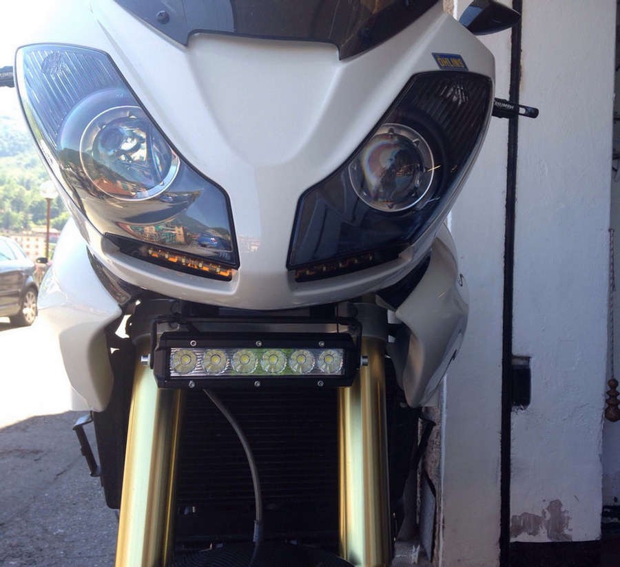 Triumph Tiger 1050 - Barra Epistar 30W